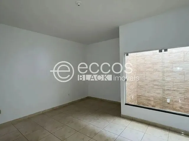 Imagem 15: Casa para Aluguel, 2 Quartos, 4 Vagas, Cidade Nova - Uberaba/Mg