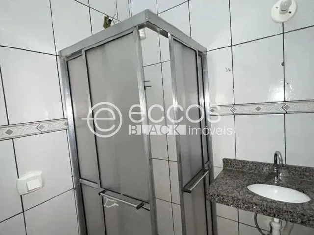 Imagem 14: Casa para Aluguel, 2 Quartos, 4 Vagas, Cidade Nova - Uberaba/Mg