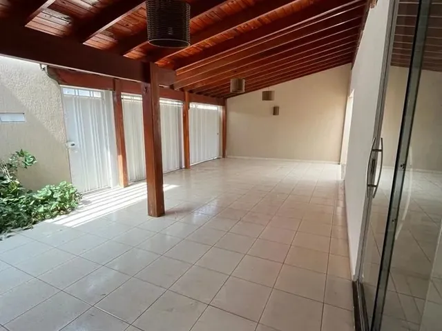 Imagem: Alugo Linda Casa