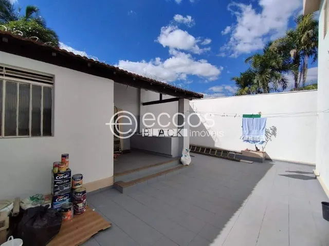 Imagem: Casa para Aluguel, 6 Quartos, 1 Suíte