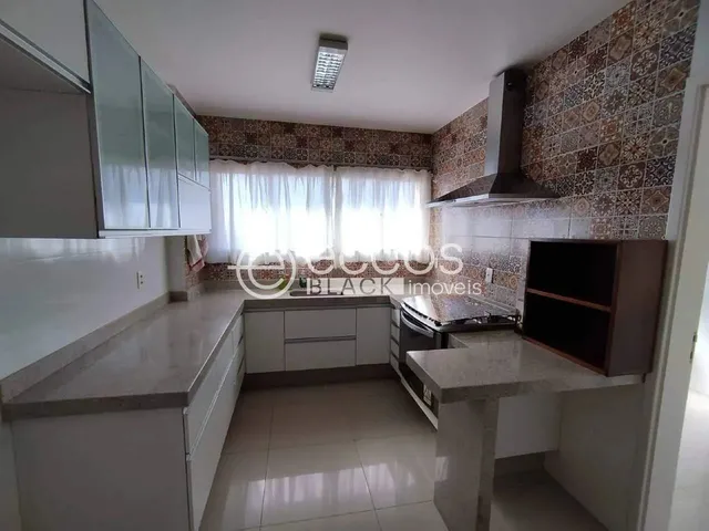 Imagem 15: Apartamento para Aluguel, 3 Quartos, 1 Suíte, 2 Vagas, Centro - Uberaba/Mg