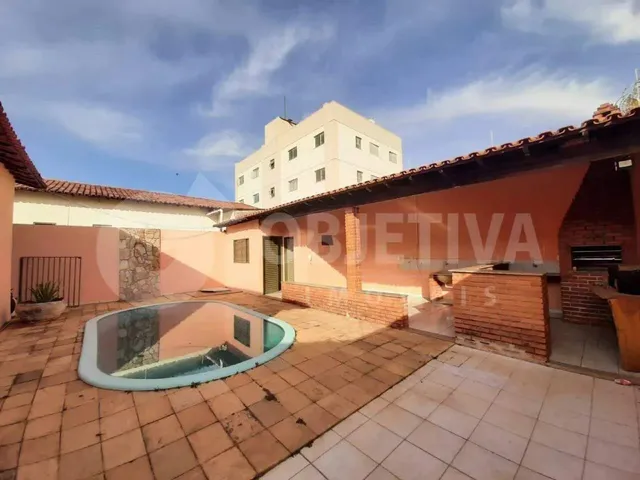 Imagem: Casa para Aluguel, 3 Quartos, 1 Suíte