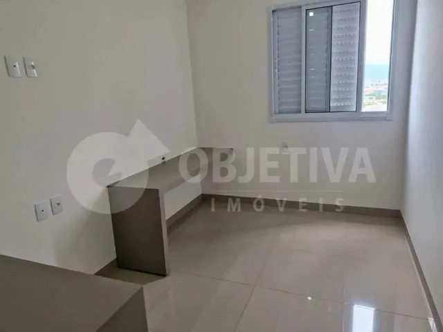 Imagem 2: Apartamento para Aluguel, 3 Quartos, 1 Suíte, 2 Vagas, Presidente Roosevelt