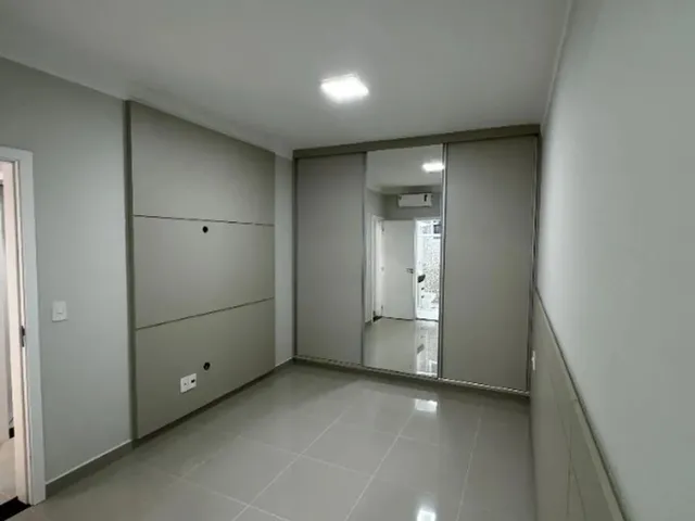 Imagem 3: Alugo Apto no B. Jardim Botânico C/ 3 Quartos, Sendo 1 Suíte