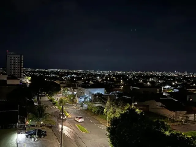 Imagem 5: Alugo Apto no B. Jardim Botânico C/ 3 Quartos, Sendo 1 Suíte
