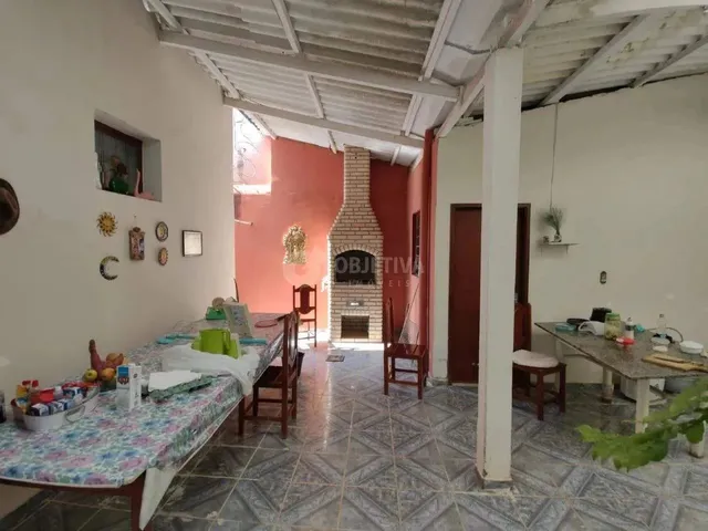 Imagem: Casa para Aluguel, 5 Quartos, 2 Suítes