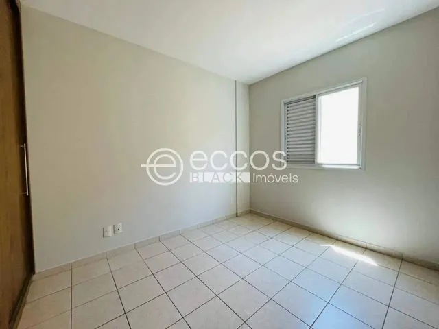Imagem 16: Apartamento para Aluguel, 3 Quartos, 1 Suíte, 2 Vagas, Patrimônio - Uberlândia/Mg