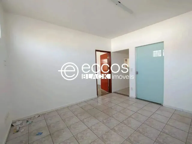 Imagem: Casa para Aluguel, 3 Quartos, 1 Suíte