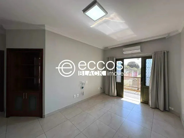 Imagem: Apartamento para Aluguel, 3 Quartos, 1 Suíte