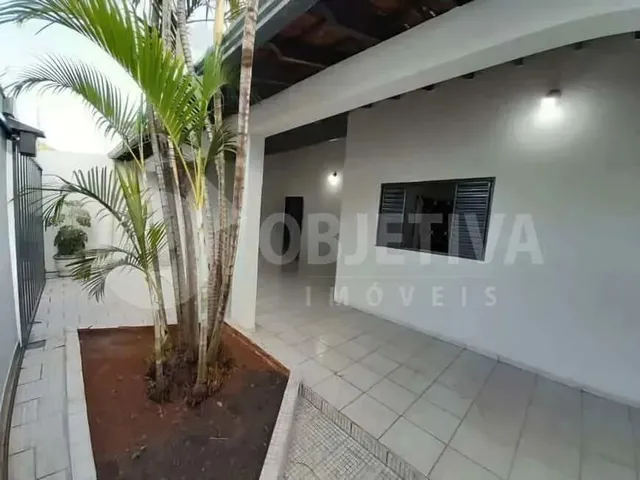 Imagem: Casa para Aluguel, 3 Quartos, 1 Suíte