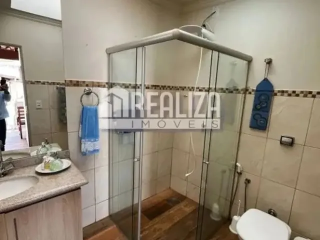 Imagem 10: Casa com 4 Quarto(S) e 3 Banheiro(S) para Alugar, 239 M² por R$ 6178 / Mês