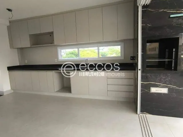 Imagem 7: Apartamento para Aluguel, 3 Quartos, 3 Suítes, 2 Vagas, Copacabana - Uberlândia/Mg