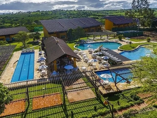 Imagem: A pousada possui 2 Dormitórios, Acomodam 8 pessoas, 2