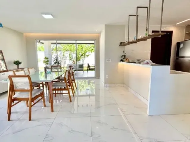 Imagem 10: Casa no Alphaville com 4 Quartos Sendo 3 Suítes