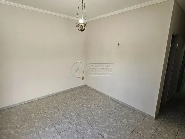 Imagem 8: Casa com 4 Quartos para Venda na Cohabinal