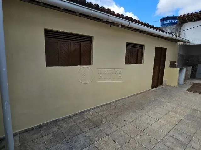Imagem 13: Casa com 4 Quartos para Venda na Cohabinal