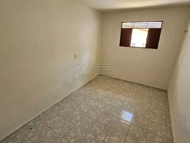 Imagem 16: Casa com 4 Quartos para Venda na Cohabinal