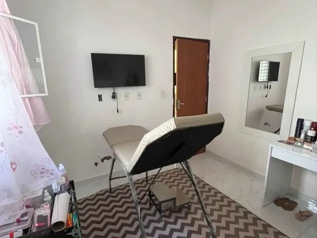 Imagem 2: Casa em Nova Parnamirim com Piscina e 3 Quartos a Venda