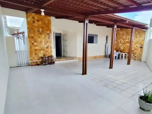 Imagem: Casa com 3 Quartos Medindo 178 M2 - Vale