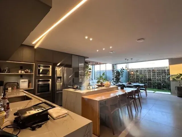 Imagem: O apartamento na cobertura possui 4 Dormitórios, 5