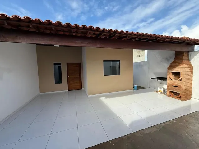 Imagem: A casa possui 3 Dormitórios, 1 Suíte, 2 Banheiros, 2