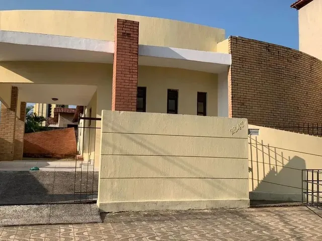 Imagem 1: Térrea para Venda com 275 Metros Quadrados com 5 Quartos em Nova Parnamirim - Parnamirim