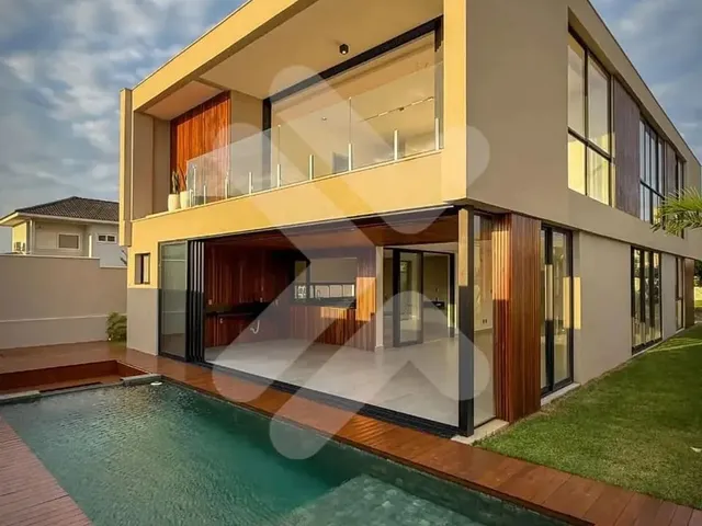 Imagem: Casa Nova no Alphaville Catuana com 4 Suítes