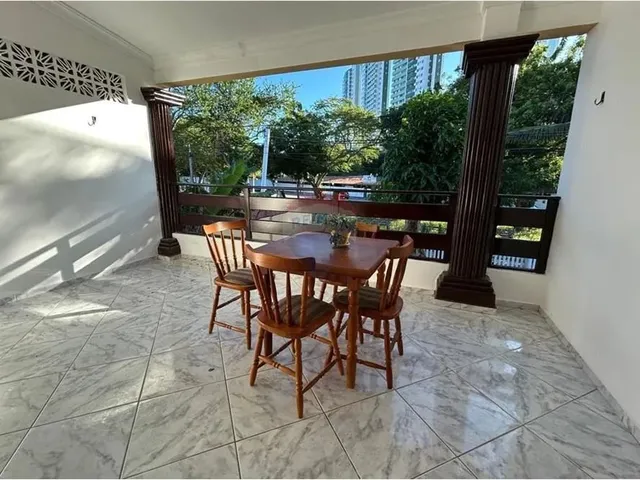 Imagem 10: Casa com Tres Quartos Suites, Piscina