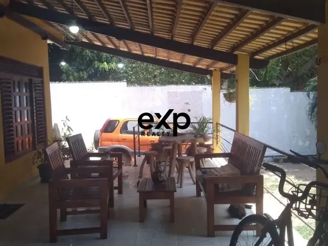 Imagem 2: Casa com 5 Cômodos, Sendo na Casa Principal, Uma Suite com Closet, Duas Semi-Suites