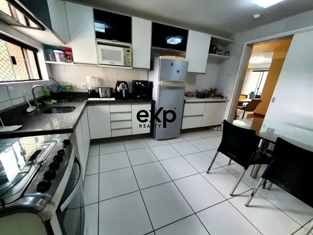 Imagem 7: Casa com 5 Cômodos, Sendo na Casa Principal, Uma Suite com Closet, Duas Semi-Suites