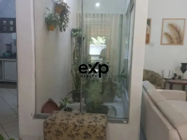 Imagem 5: Casa com 5 Cômodos, Sendo na Casa Principal, Uma Suite com Closet, Duas Semi-Suites