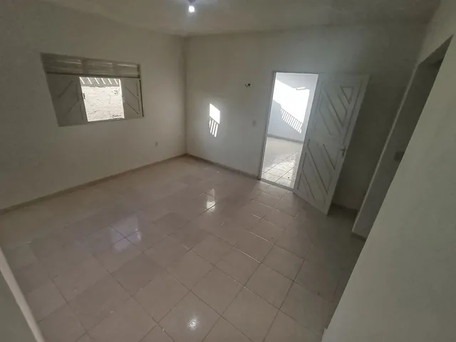 Imagem 4: Oportunidade Casa com Terreno no Bosque Brasil