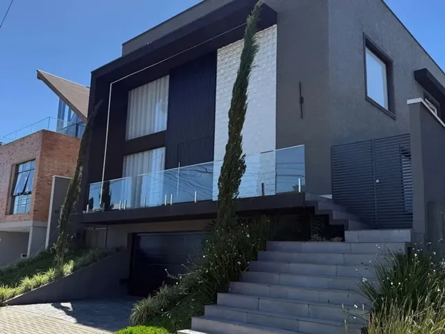 Imagem: Casa Espetacular em Condomínio de Alto