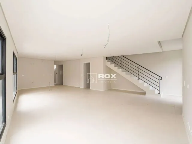 Imagem 3: Casa com 3 Quartos 1 Suíte À Venda, 242 M² - Abranches, Curitiba/Pr