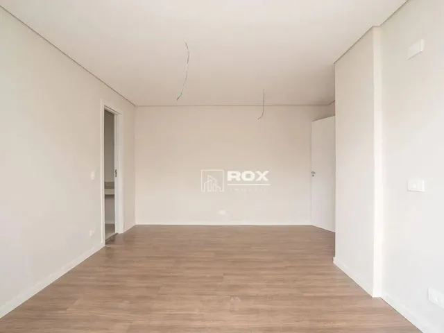 Imagem 15: Casa com 3 Quartos 1 Suíte À Venda, 242 M² - Abranches, Curitiba/Pr