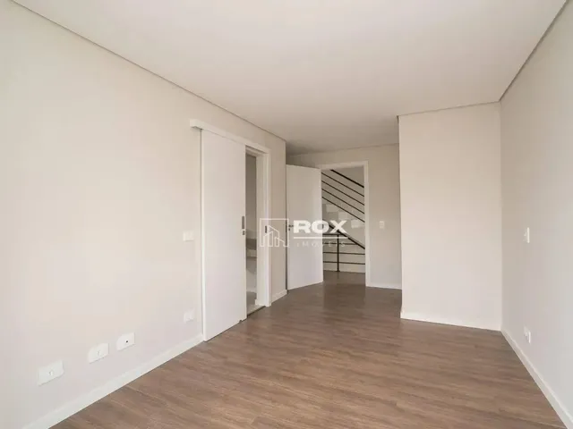 Imagem 5: Casa com 3 Quartos 1 Suíte À Venda, 242 M² - Abranches, Curitiba/Pr