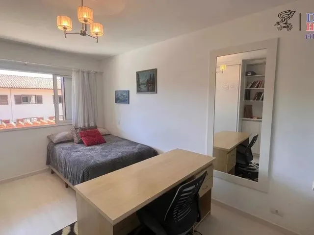 Imagem 3: Casa em Condomínio com 3 Dormitórios, 1 Suíte, 2 Vagas, Bairro Tarumã - Curitiba/Pr
