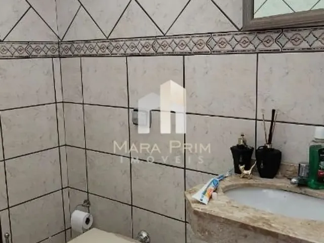 Imagem 13: Sobrado com 4 Dormitórios À Venda por R$680.000,00,138M² - Tarumã - Curitiba/Pr