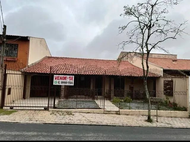 Imagem: Casa C/ 4 Quartos - Bacacheri - Oportunidade!