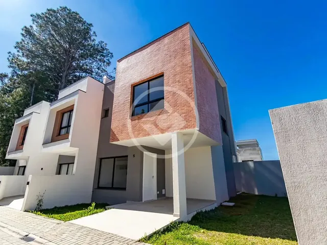 Imagem: Sobrado À Venda no santa Cândida R$ 720.000