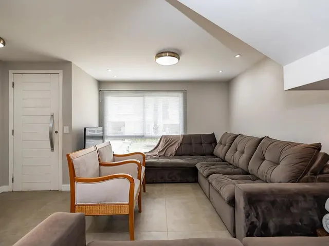 Imagem 4: Sobrado com 3 Quartos Sendo Uma Suite no Atuba