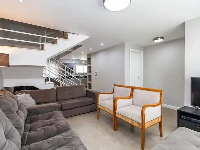 Imagem 15: Sobrado com 3 Quartos Sendo Uma Suite no Atuba
