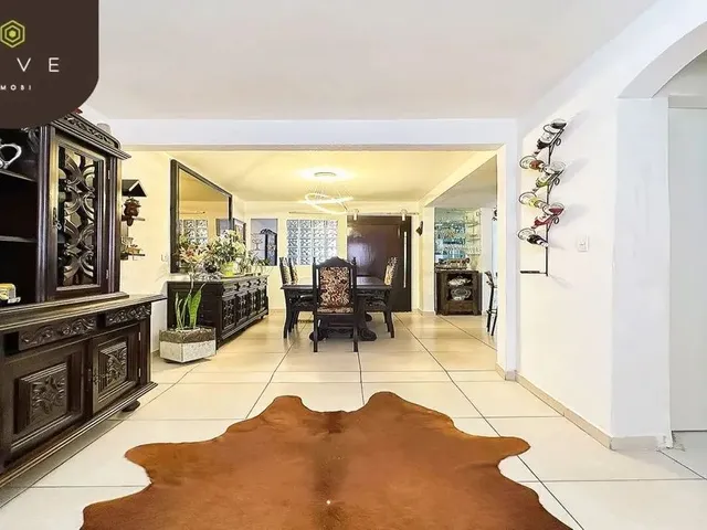 Imagem 10: Sobrado Espaçoso com 03 Quartos, Sendo 01 Suíte, 03 Vagas de Garagem no Tarumã!