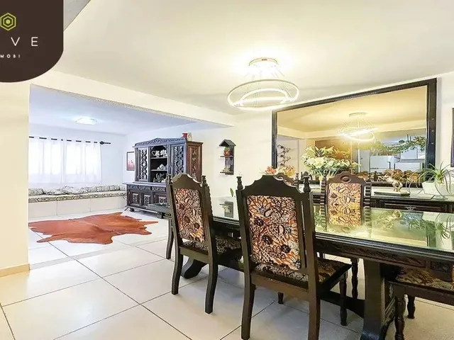 Imagem 6: Sobrado Espaçoso com 03 Quartos, Sendo 01 Suíte, 03 Vagas de Garagem no Tarumã!