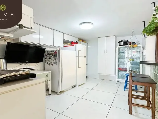 Imagem 15: Sobrado Espaçoso com 03 Quartos, Sendo 01 Suíte, 03 Vagas de Garagem no Tarumã!