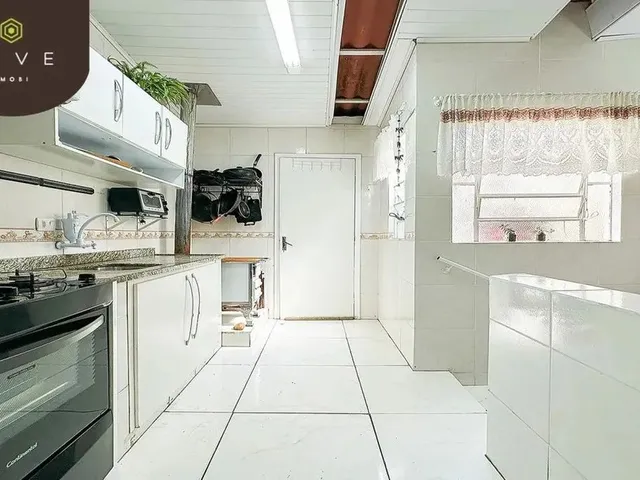 Imagem 11: Sobrado Espaçoso com 03 Quartos, Sendo 01 Suíte, 03 Vagas de Garagem no Tarumã!