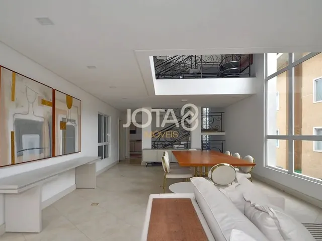 Imagem: Casa em Condomínio com 4 Quartos Próximo