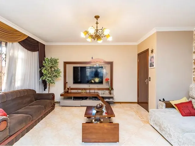 Imagem 5: Valor Abaixo de Mercado: Casa Térrea com 380M²Úteis, com 5 Quartos e 6 Vagas no Bairro