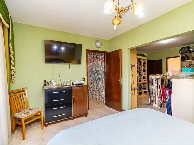 Imagem 13: Valor Abaixo de Mercado: Casa Térrea com 380M²Úteis, com 5 Quartos e 6 Vagas no Bairro