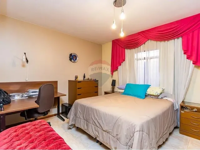 Imagem 12: Valor Abaixo de Mercado: Casa Térrea com 380M²Úteis, com 5 Quartos e 6 Vagas no Bairro